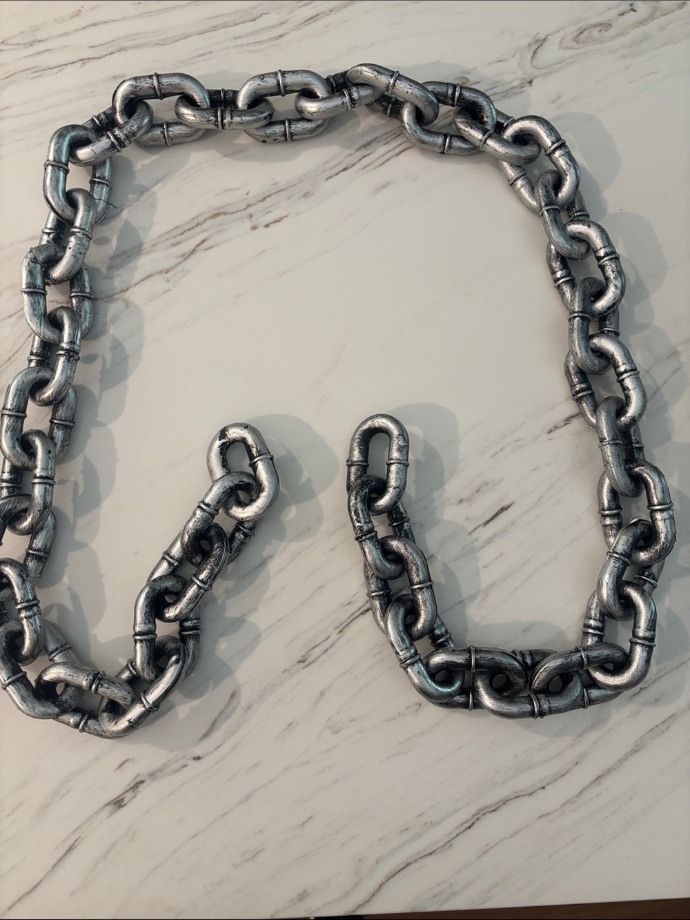 Plastic Distressed Silver Faux Chain Link Halloween Decor